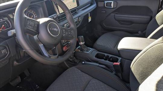 2024 Jeep Gladiator