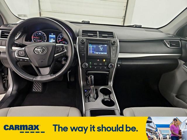 2017 toyota camry se