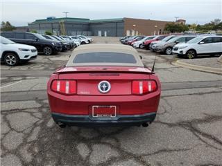 2011 Ford Mustang v6 premium