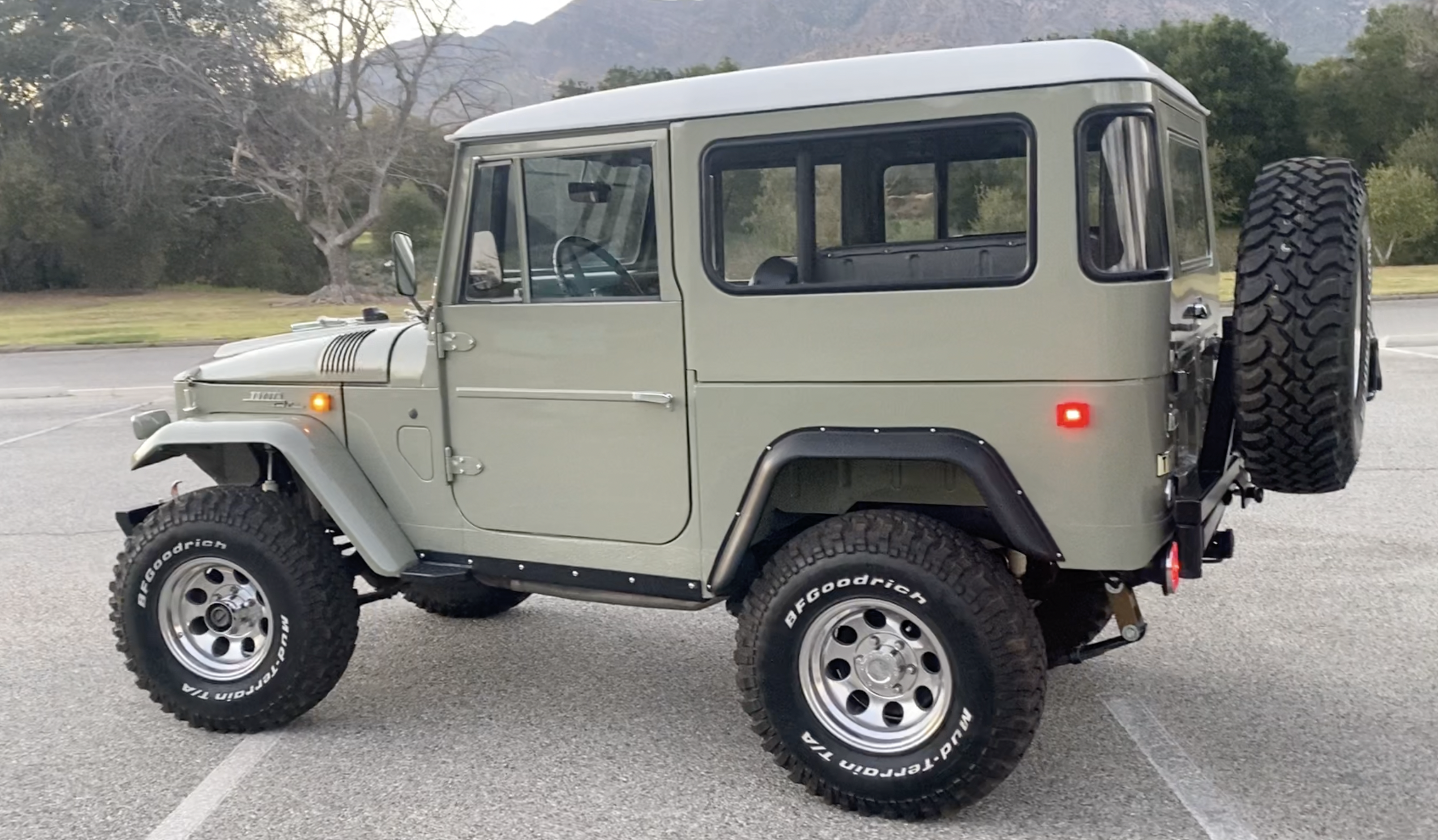 1969 toyota land cruiser fj40