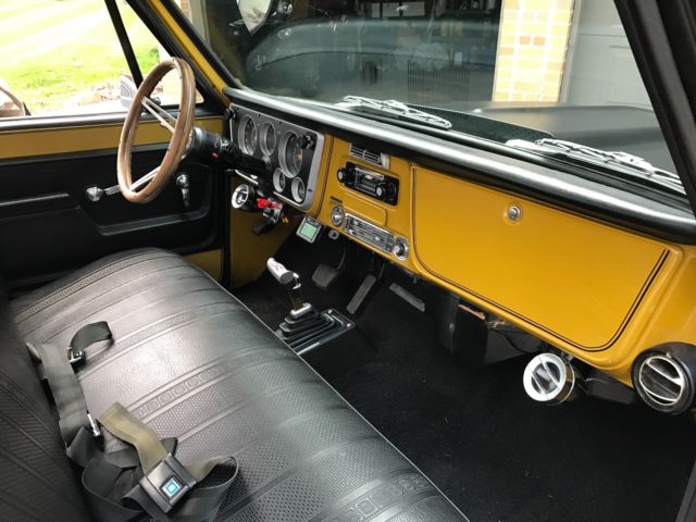 1972 chevrolet c10 with zz4 and air ride