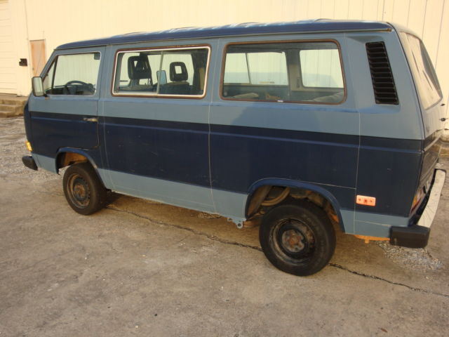 1984 v.w. bus/vanagan van "no reserve"