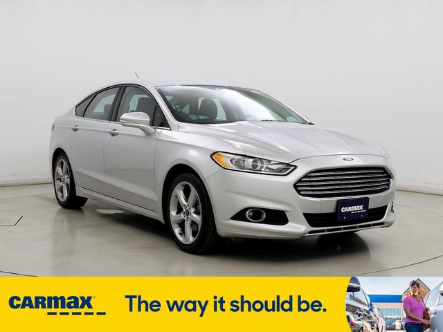2014 ford fusion se