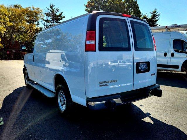 2022 gmc savana 2500 work van
