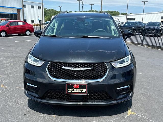 2022 chrysler pacifica touring-l