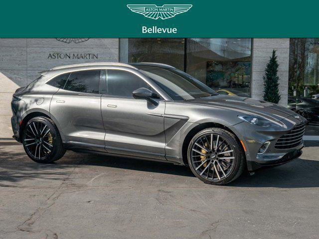 2023 aston martin dbx base