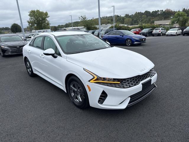 2023 kia k5 lxs