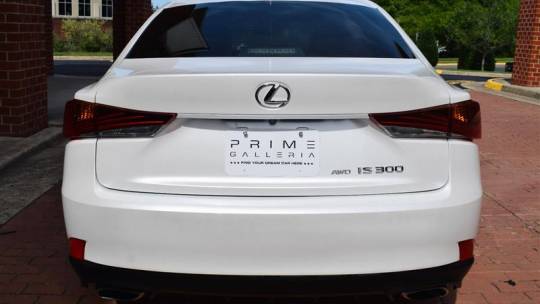 2017 lexus is 300 base