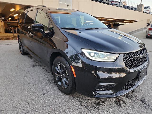 2021 chrysler pacifica touring l