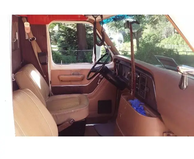 1978 e-350 ambulance no reserve
