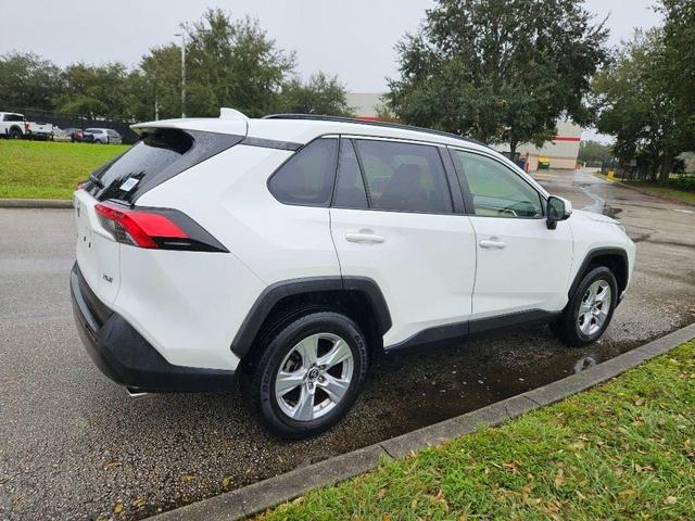 2019 toyota rav4 xle