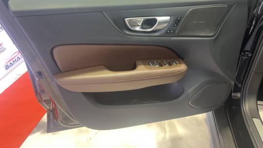 2023 Volvo V60 Cross Country