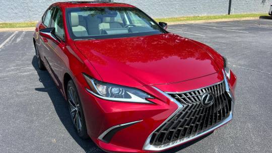 2025 Lexus ES