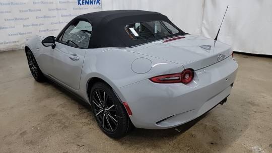 2024 Mazda se