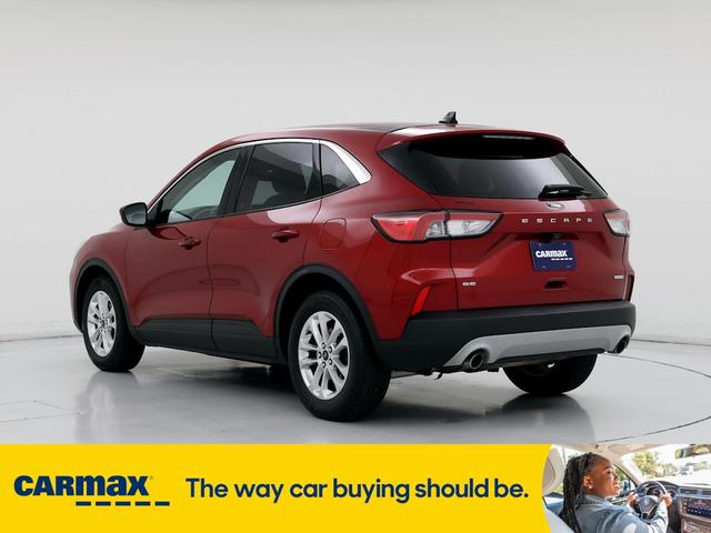 2020 ford escape se