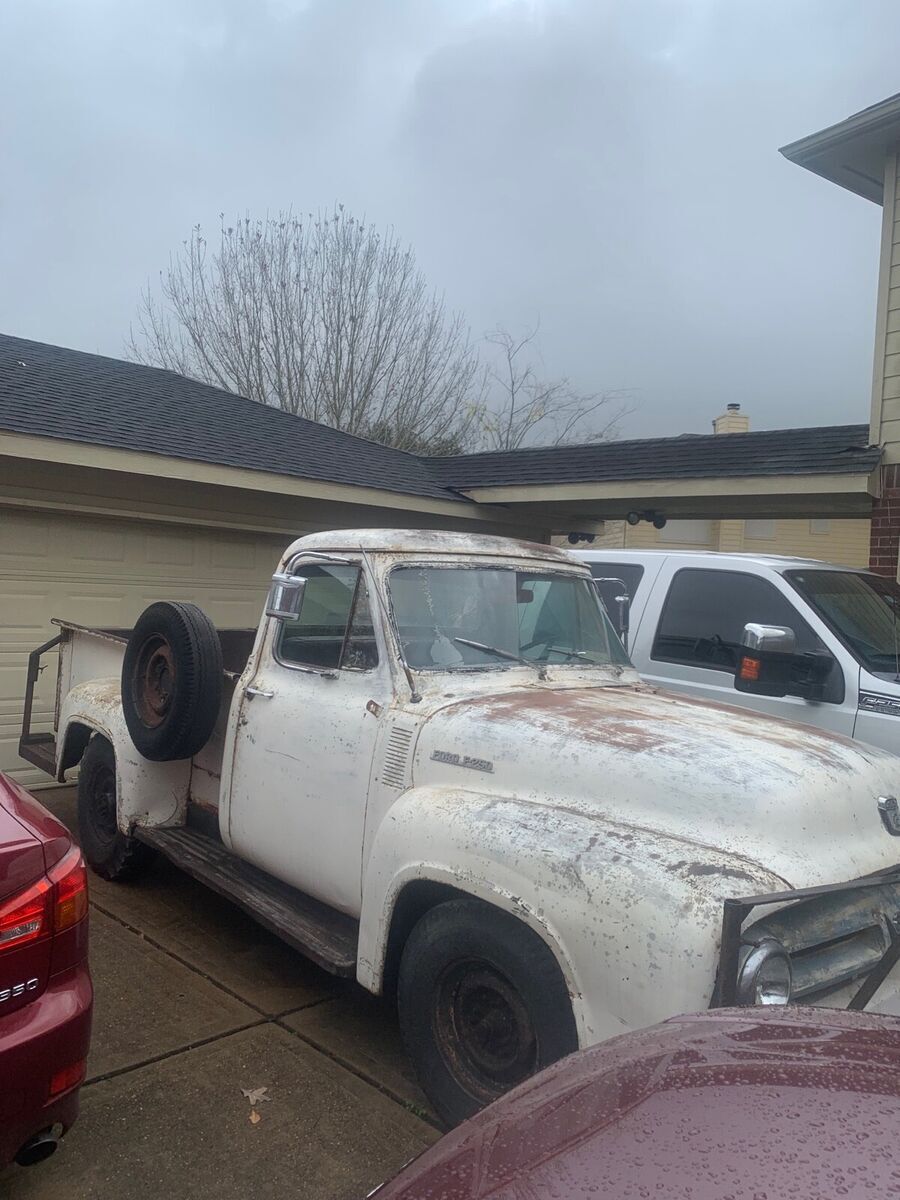 1953 ford f250 pickup white