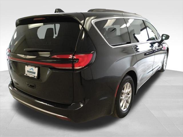 2022 chrysler pacifica touring l