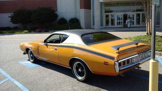1971 dodge charger 500 hardtop police enterceptor 318 engine ( special order )