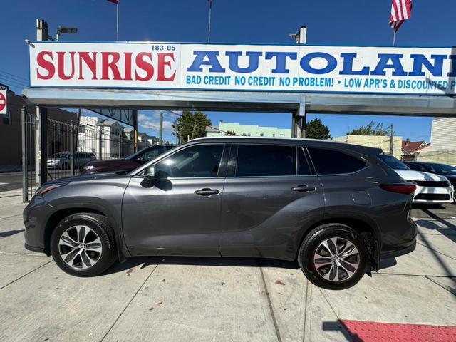 2022 toyota highlander xle