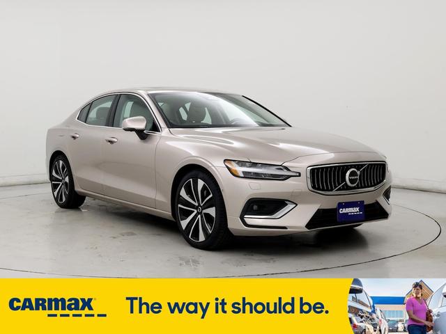 2023 volvo s60 b5 ultimate bright theme