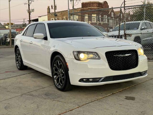 2016 chrysler 300 s