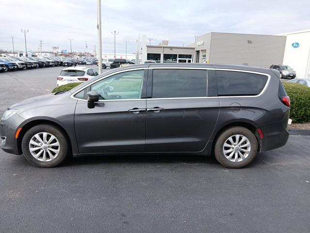 2019 chrysler pacifica touring plus