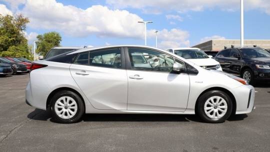 2019 toyota prius