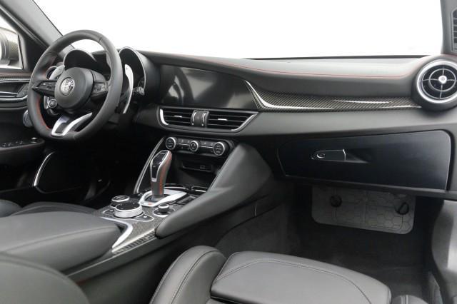 2023 alfa romeo giulia estrema rwd