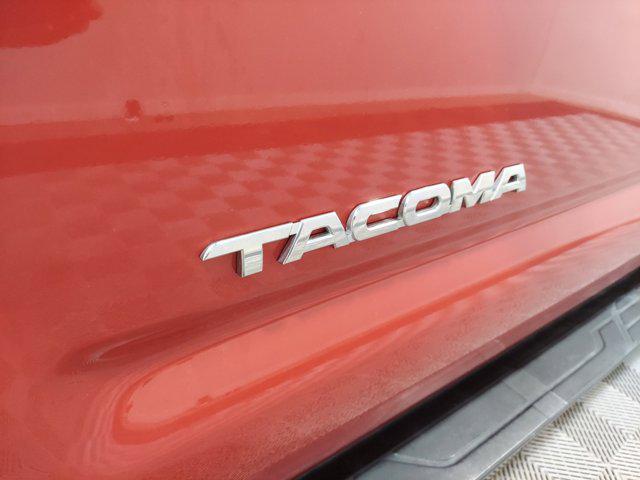2015 toyota tacoma base