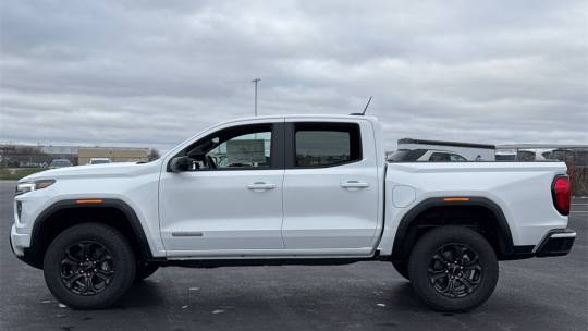 2024 GMC Canyon