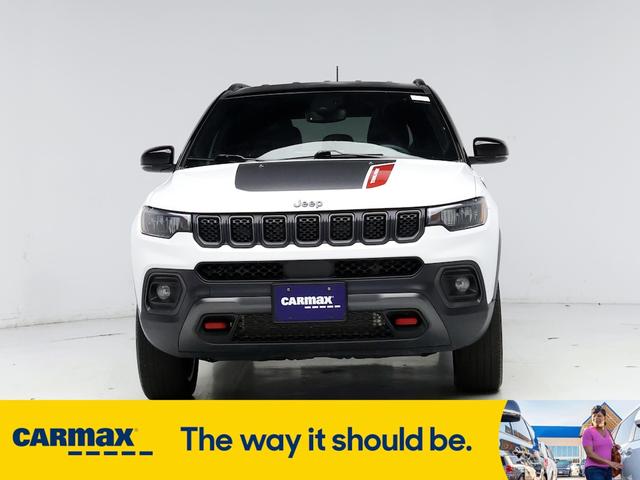 2023 jeep compass trailhawk