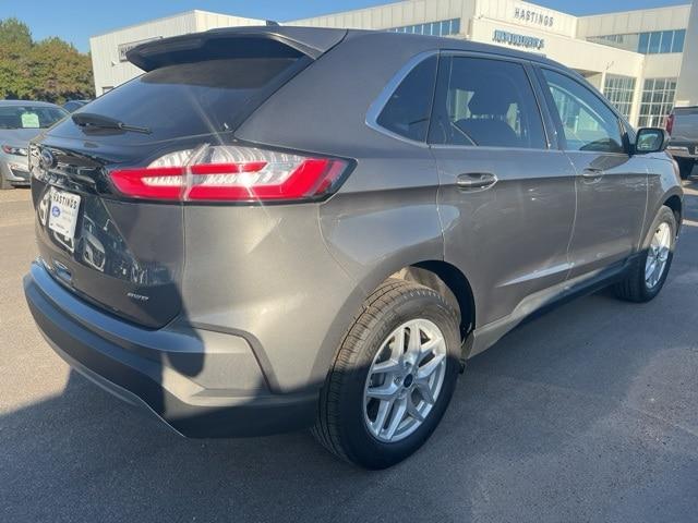 2022 ford edge sel