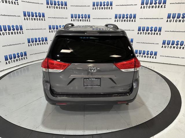 2013 toyota sienna xle