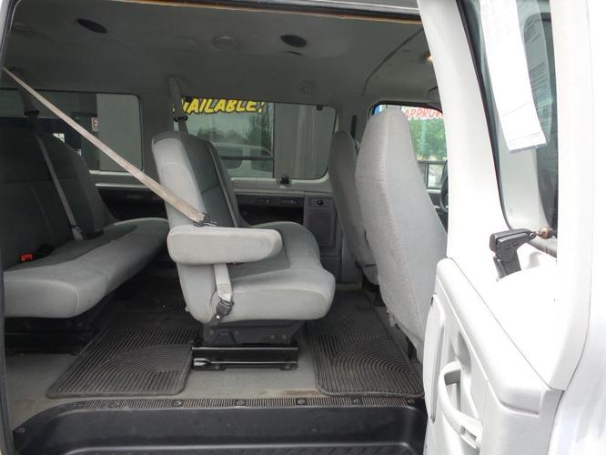 used 2008 ford e-350 and econoline 350 super duty wagon bend, or 97701 for sale in bend, oregon