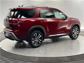 2024 Nissan Pathfinder platinum