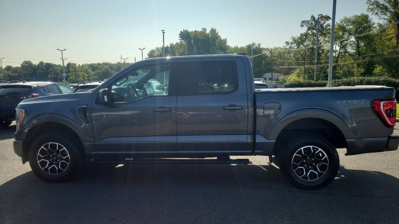 2021 ford f-150 xlt