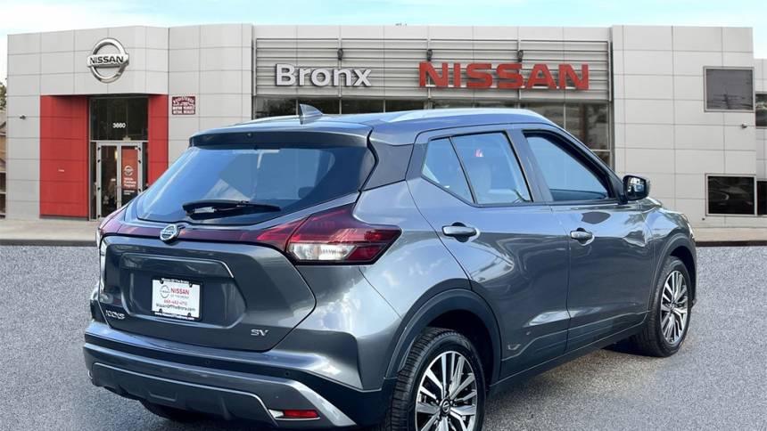 2021 nissan kicks sv