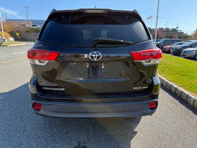 2017 toyota highlander xle
