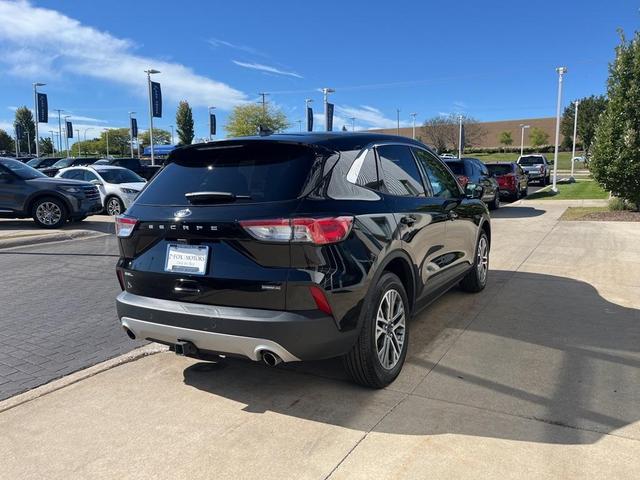 2022 ford escape sel
