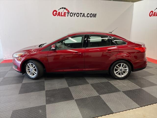 2016 ford focus se