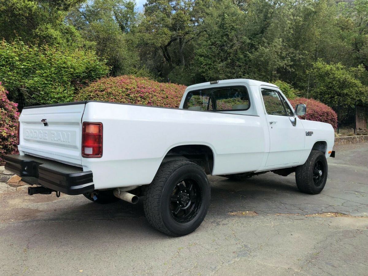 1990 dodge ram 350 truck * 4x4 * 5.9 diesel low miles!!!