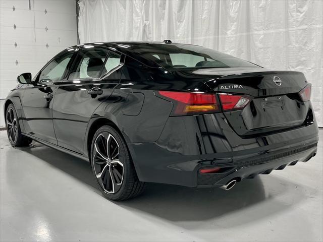 2023 nissan altima sr fwd