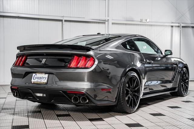 2017 ford shelby gt350 base