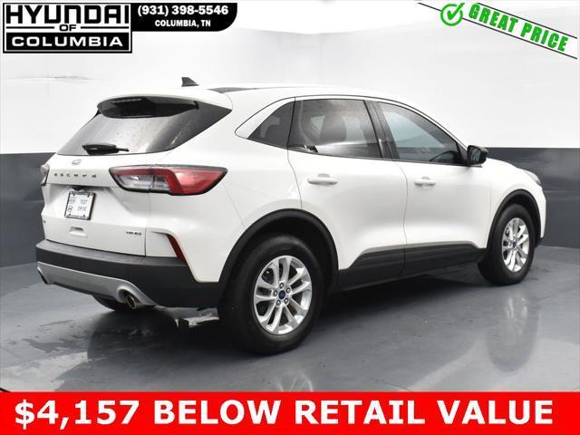 2022 ford escape se