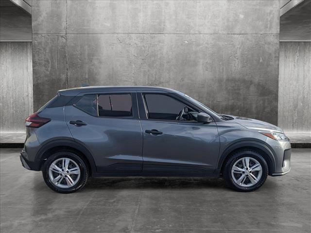 2021 nissan kicks s