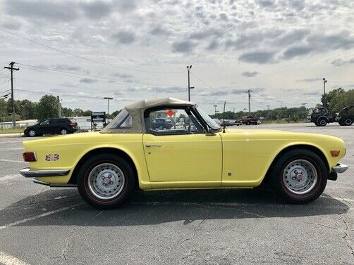 1973 triumph tr6 108957 miles yellow/tan