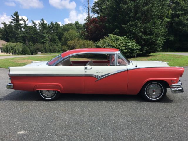 1956 ford victoria 2 dr hardtop