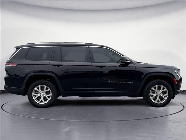2022 jeep grand cherokee l limited