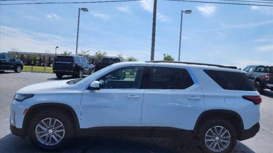 2022 chevrolet traverse lt leather