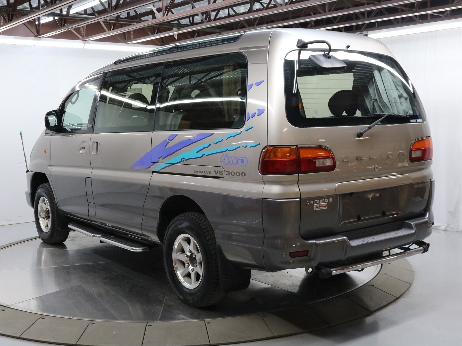 1997 mitsubishi delica